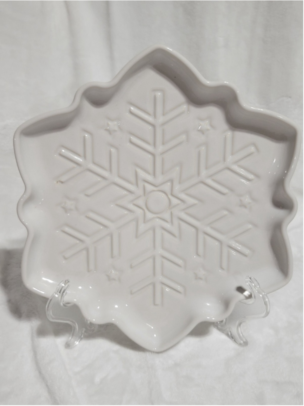 Homer Laughlin Fiesta White Snowflake Shaped Plate